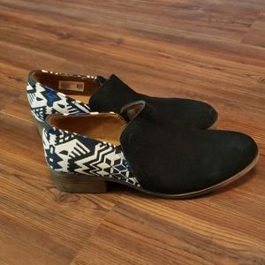 Tom's Ankle Boots with Embroidered Heel Detail